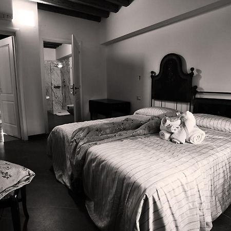 Agriturismo Tenuta Casteldardo Besenzone Kültér fotó